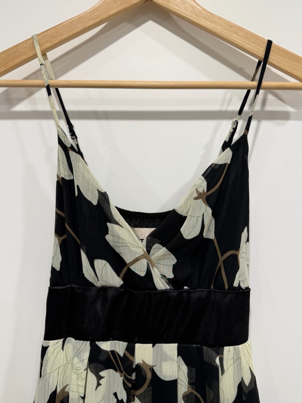Costa Blanca Black Dress with Cream Floral Print - Picture 13 of 16